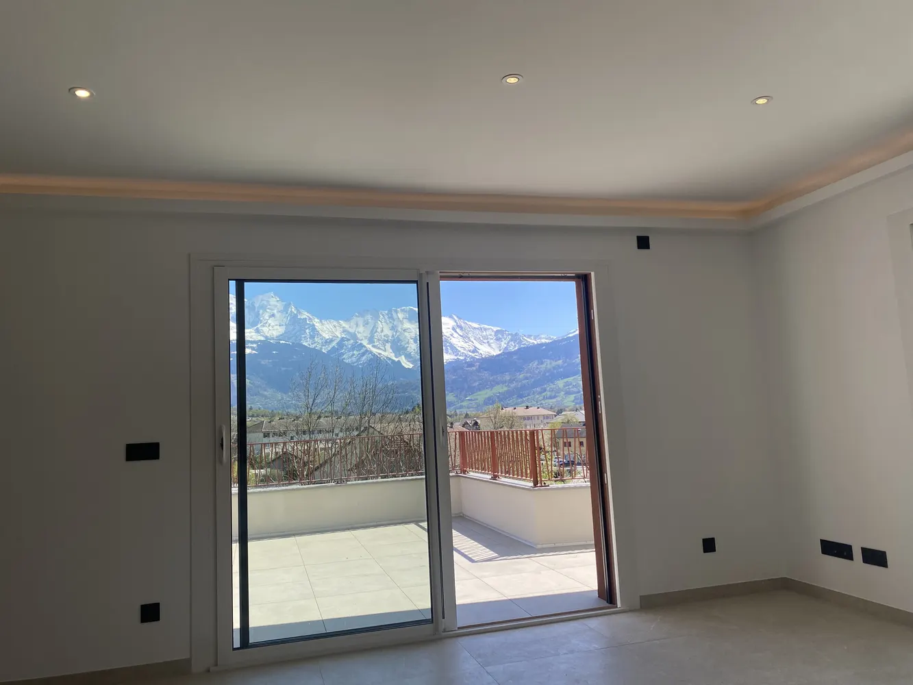 Séjour d'un appartement neuf avec vue sur le Mont-Blanc